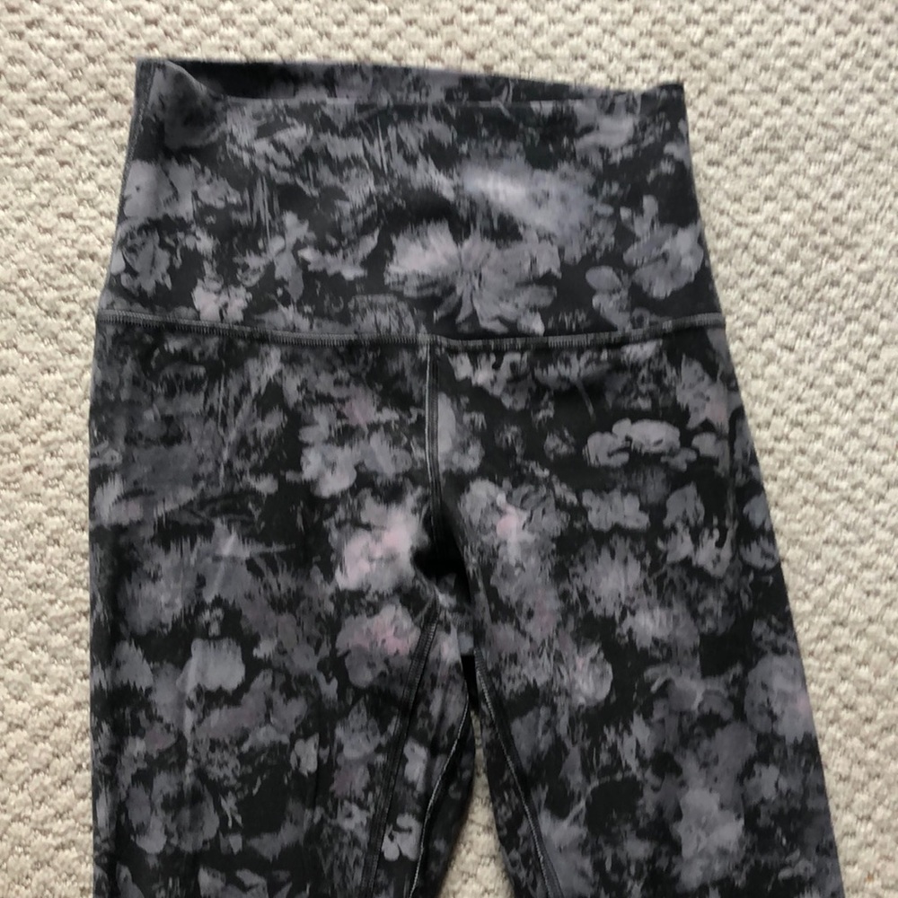 Lululemon align size 4, 7/8th length leggings